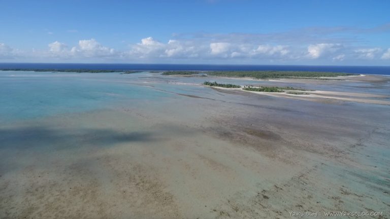 Il reef esterno di Rangiroa dal drone